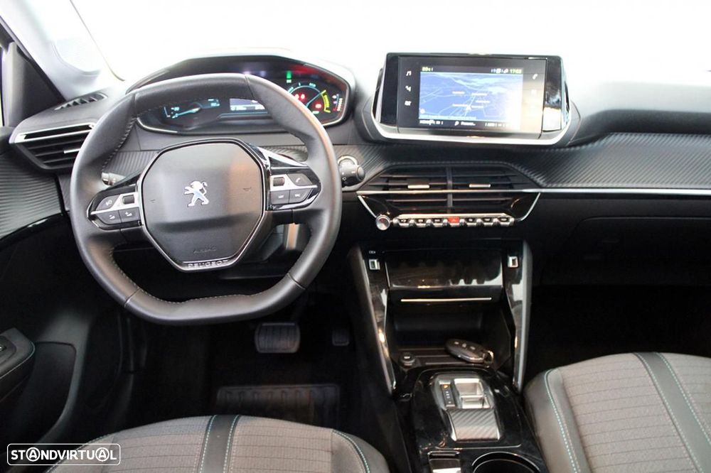 Peugeot e-208 Allure - 14