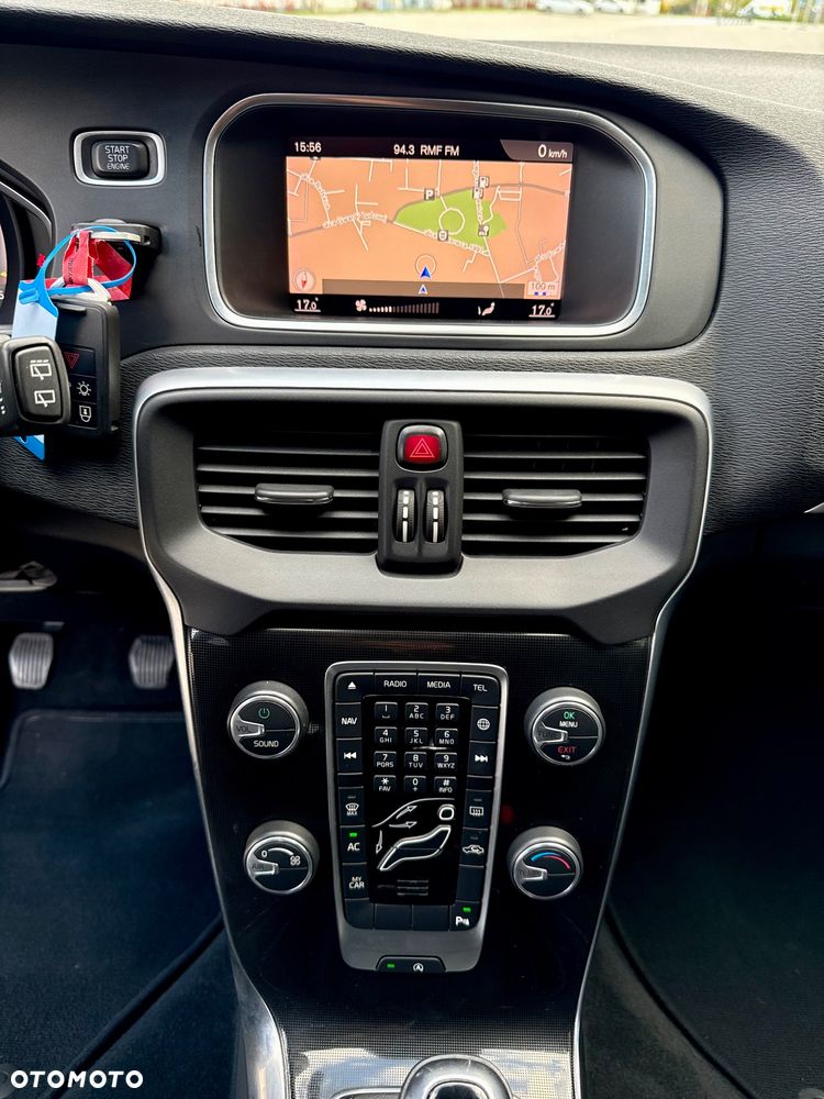 Volvo V40 D2 Drive-E SCR Momentum - 22