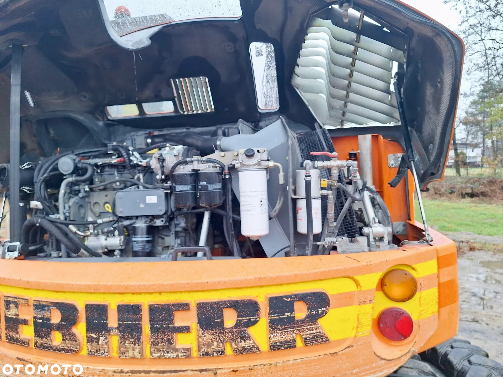 Liebherr A311 - 14