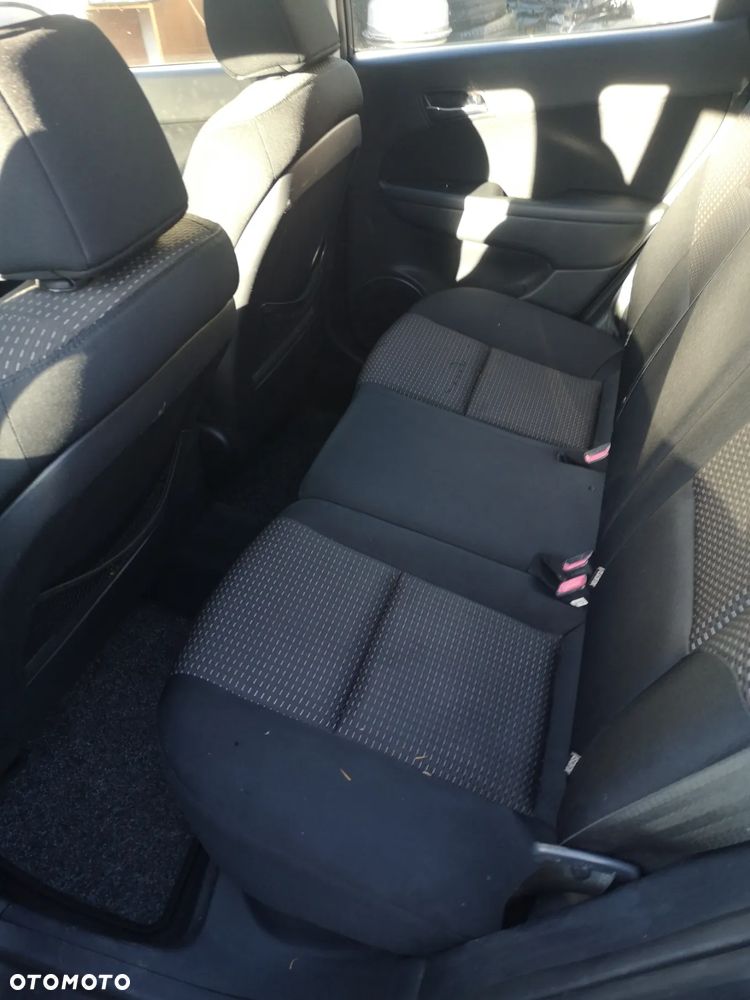 Hyundai i30 ver-1-6-classic - 20