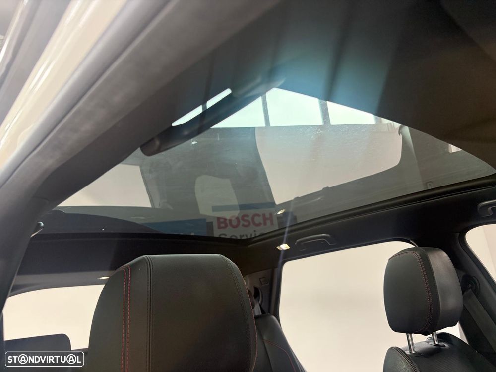 Land Rover Discovery Sport 2.0 eD4 R-Dynamic SE 7L - 18