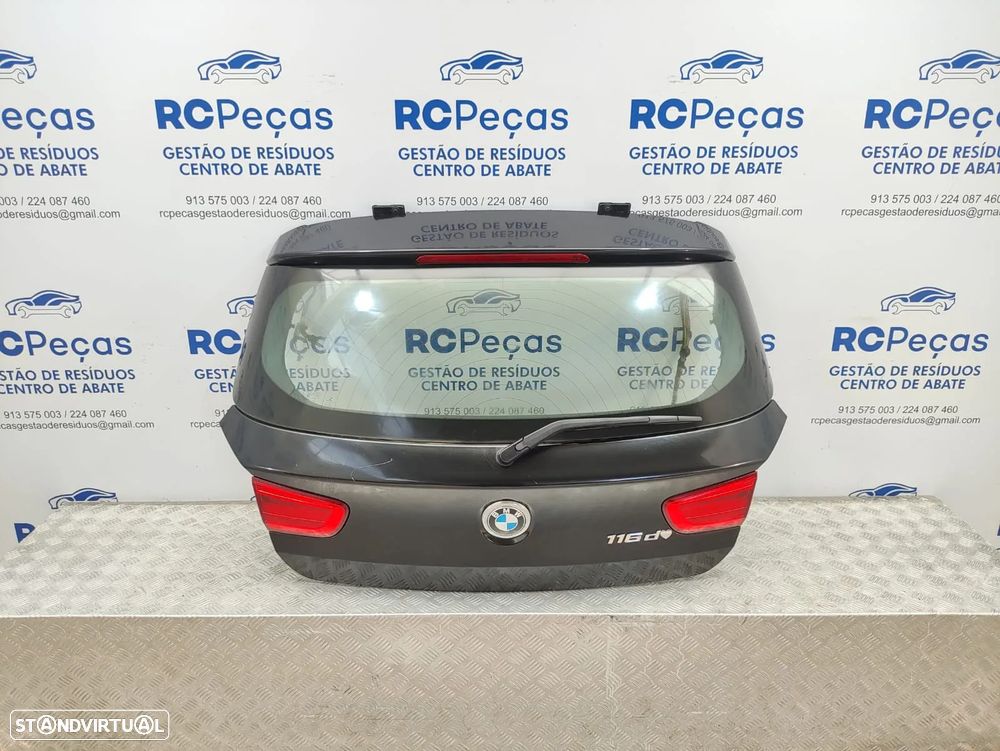 Porta Tampa de Mala BMW Serie 1 F20 F21 LCI - 5