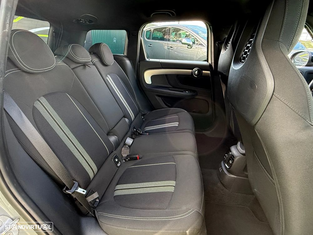 MINI Countryman Cooper SE ALL4 Auto - 35