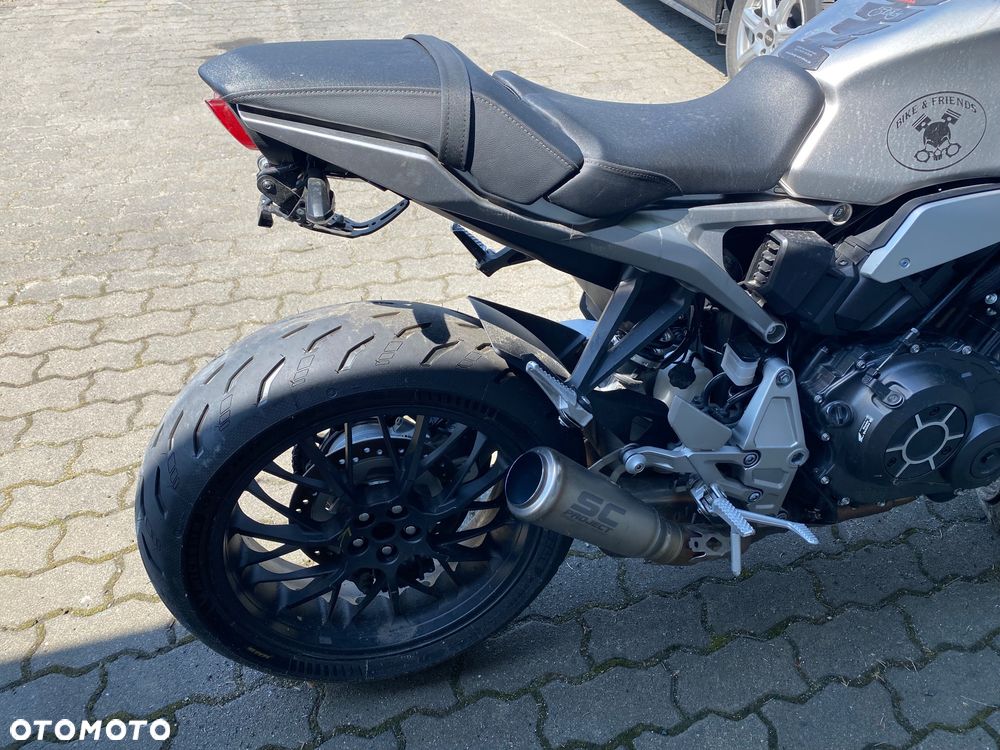 Honda CB - 7