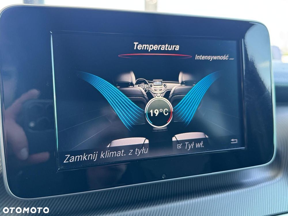 Mercedes-Benz Klasa V - 38