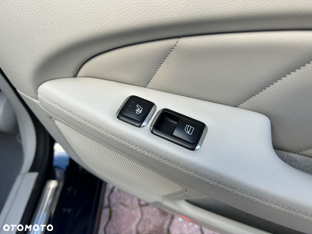 Mercedes-Benz CLS - 23