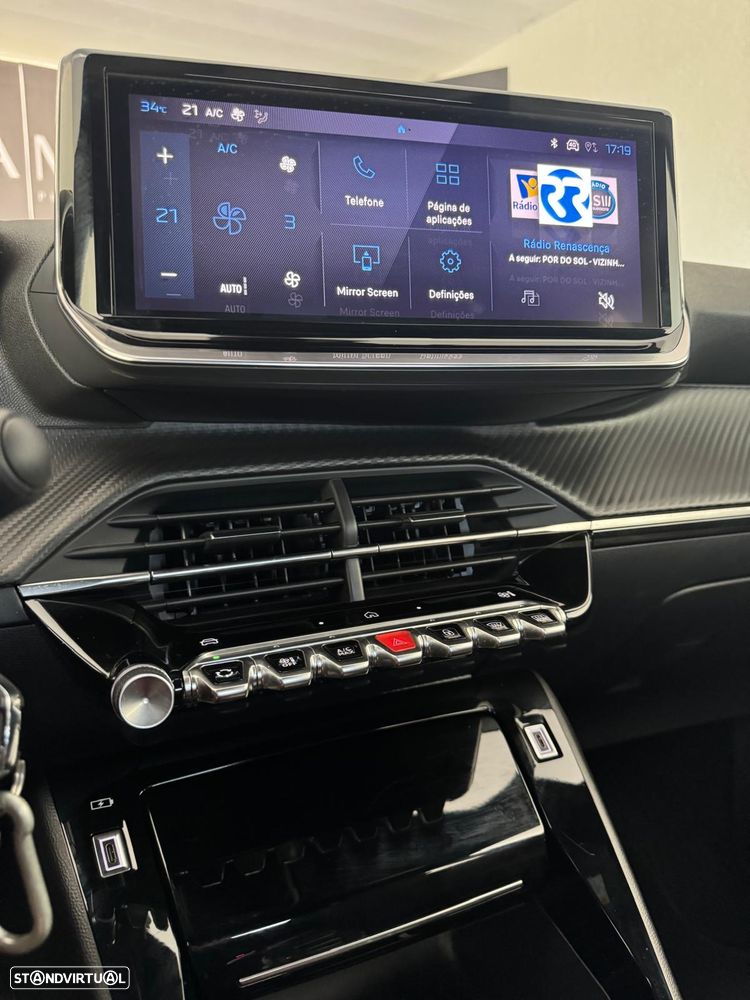 Peugeot 2008 1.2 PureTech Allure EAT8 - 21