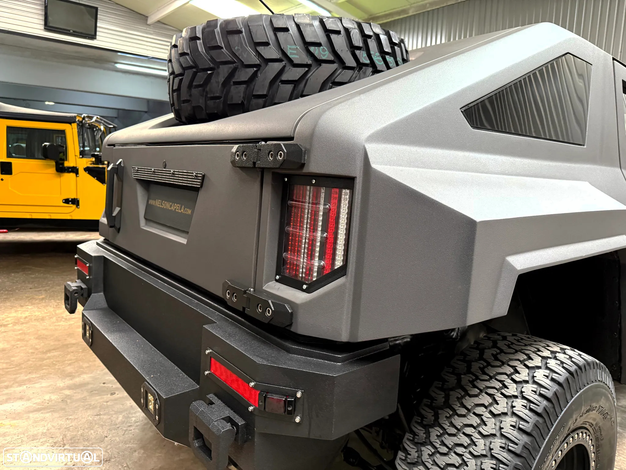 Hummer H2 Slantaback Custom 6.0 V8 - 48