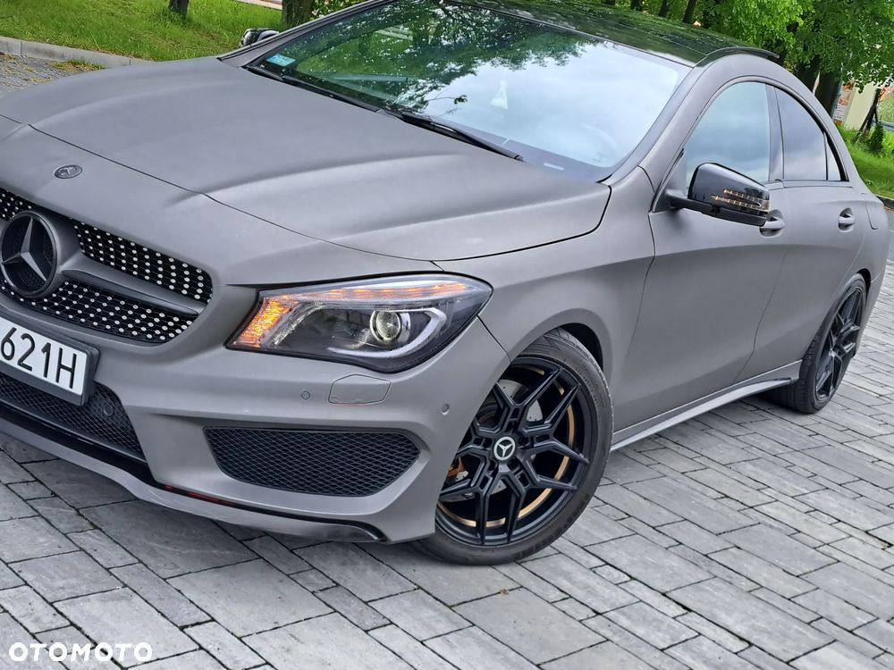 Mercedes-Benz CLA 220 CDI 7G-DCT AMG Line - 2