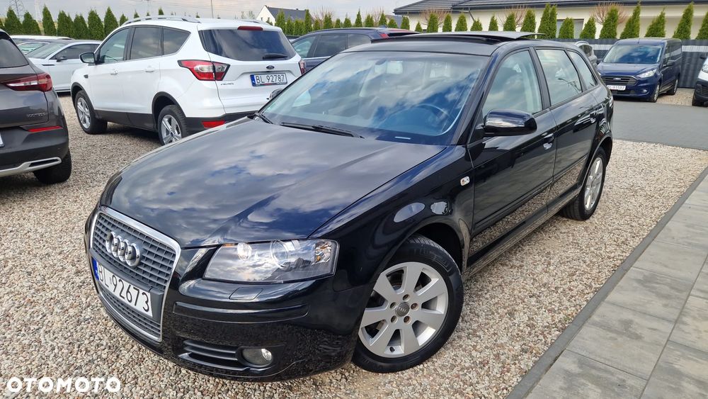 Audi A3 Sportback 1.6 FSI Attraction - 2