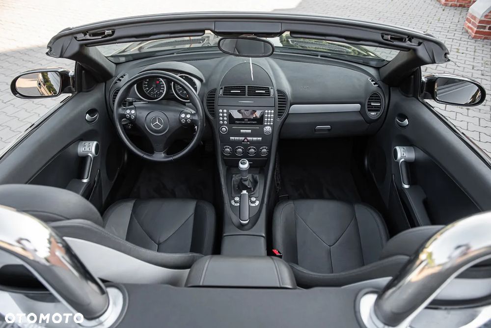 Mercedes-Benz SLK 350 Sport Edition - 22
