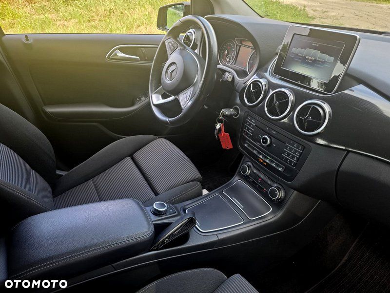 Mercedes-Benz Klasa B 180 d 7G-DCT Edition - 16