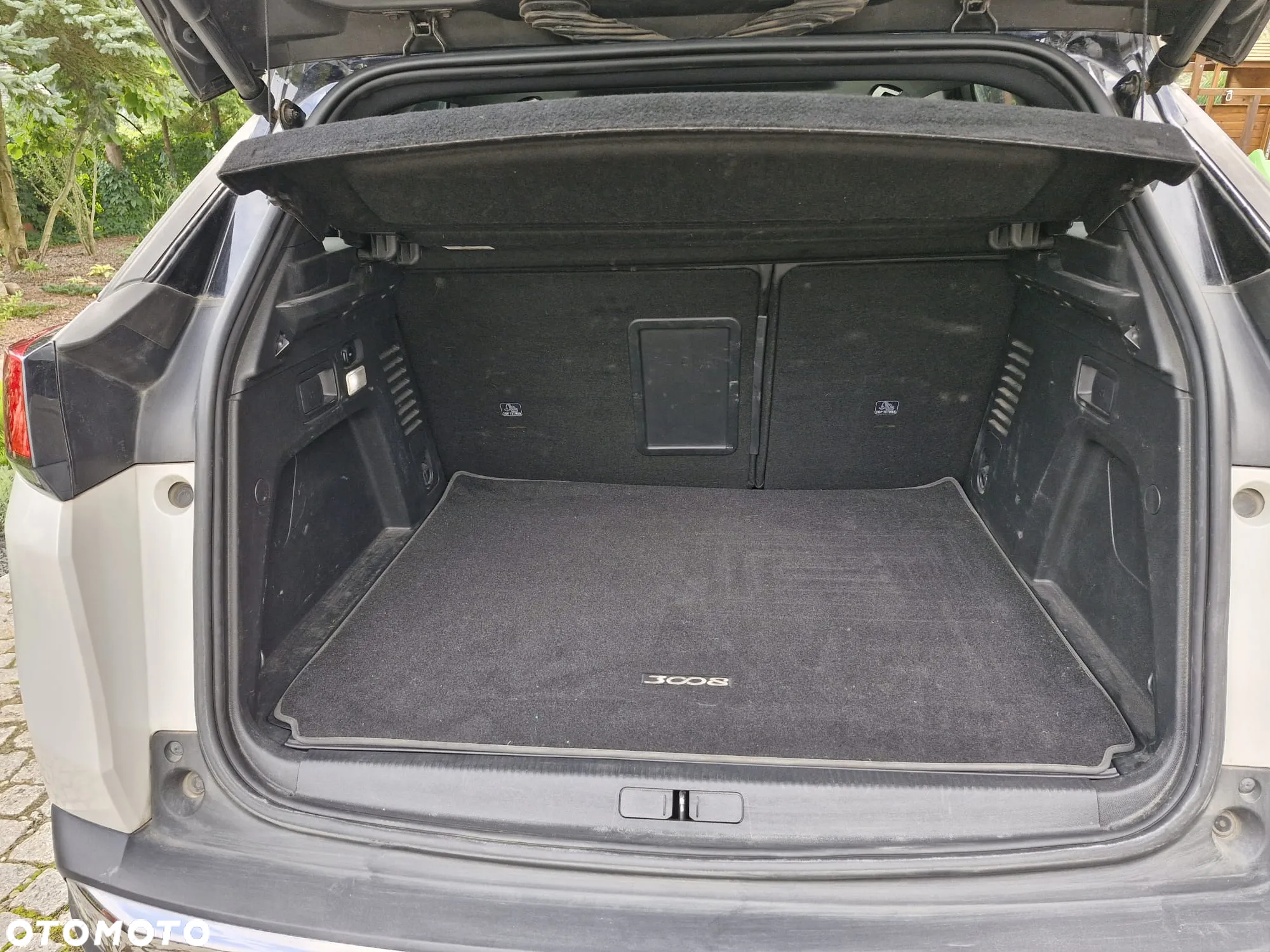 Peugeot 3008 1.6 PureTech Hybrid4 PHEV GT S&S EAT8 - 10