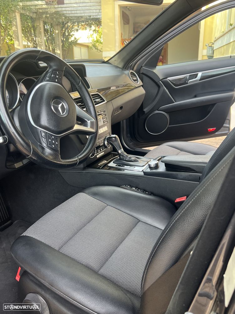 Mercedes-Benz C 220 Station CDI DPF (BlueEFFICIENCY) 7G-TRONIC Avantgarde - 7