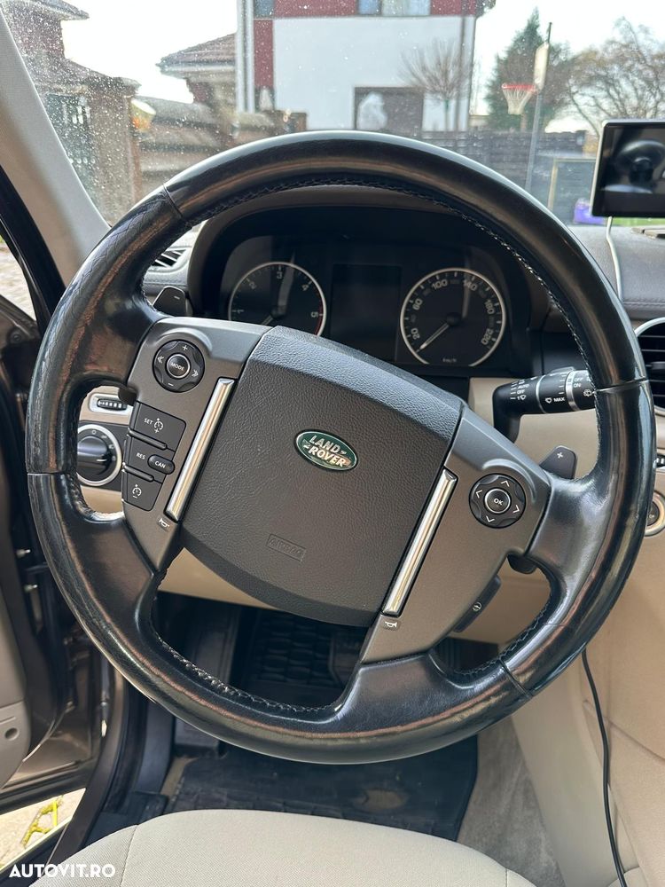 Land Rover Discovery 3.0 TDV6 S Aut - 11