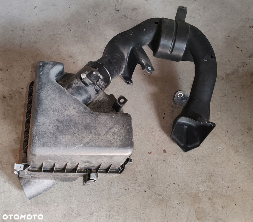 Obudowa filtra powietrza 2.2 2.0 d4d 17701-26320 Toyota RAV-4 IV 12-18 - 3