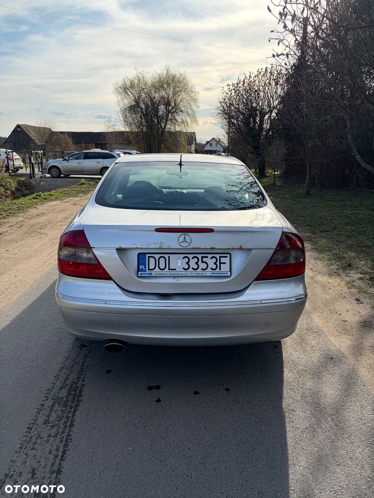 Mercedes-Benz CLK - 8
