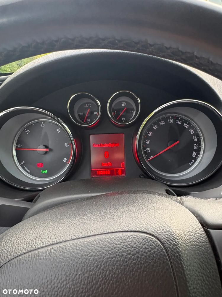 Opel Insignia 2.0 CDTI Cosmo 4x4 S&S - 14