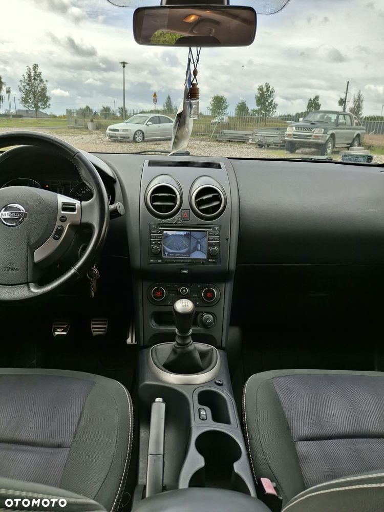 Nissan Qashqai+2 - 10