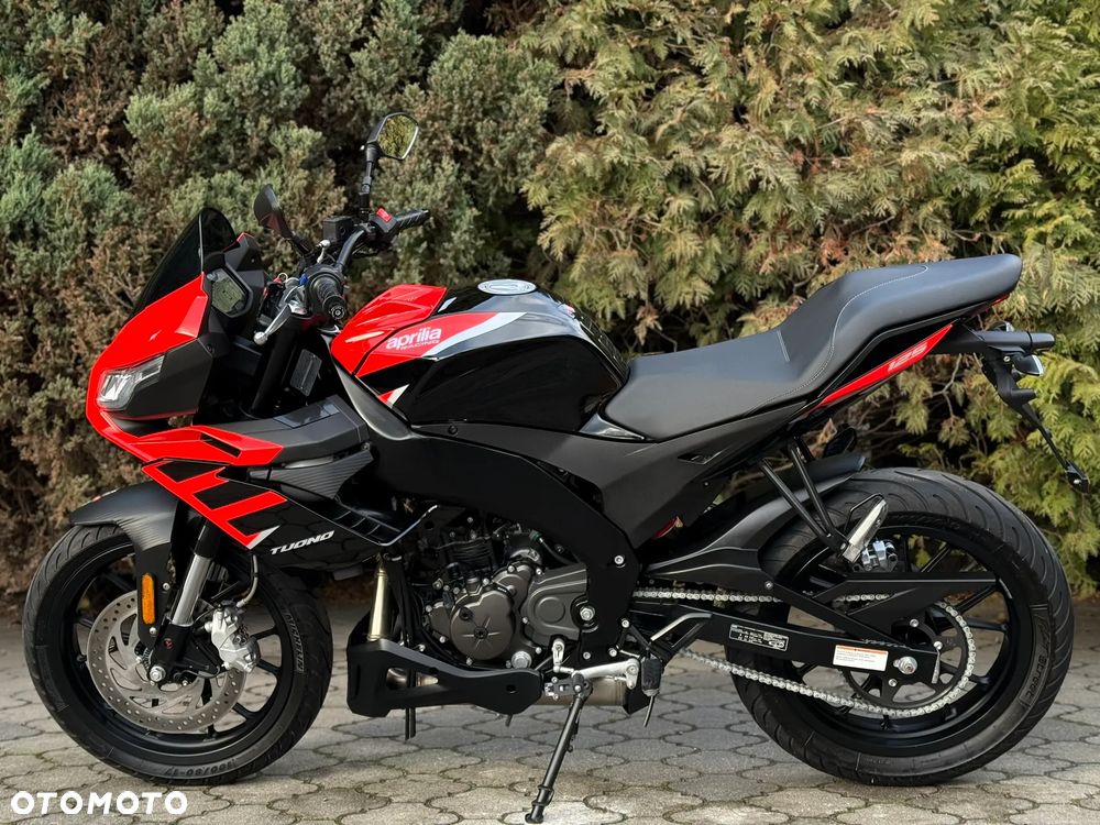 Aprilia Tuono - 6