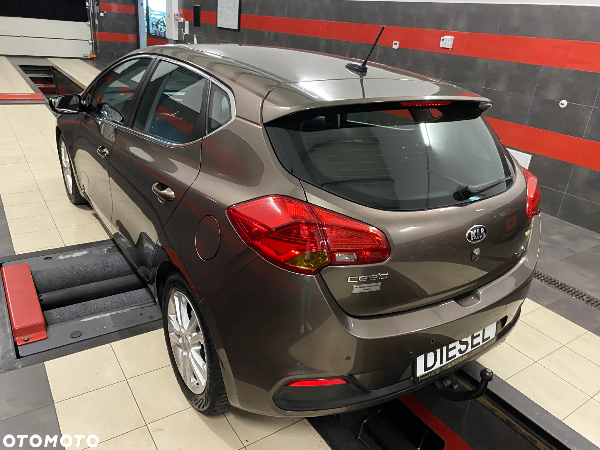 Kia Ceed 1.6 CRDi Spirit - 9