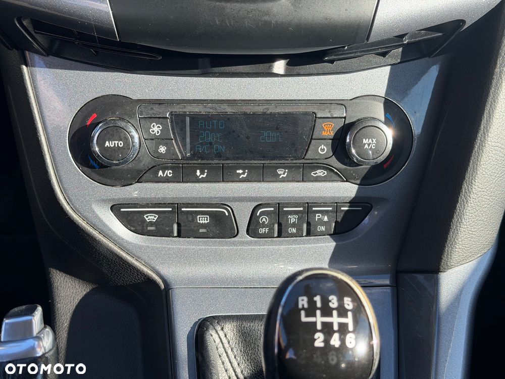 Ford Focus - 8