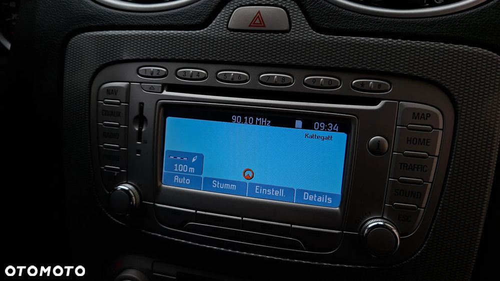 Ford Focus 2.0 16V Titanium - 27