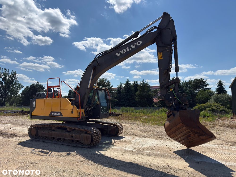 Volvo EC 220 EL - 4