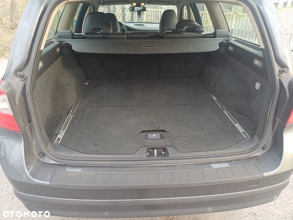 Volvo V70 2.0D Kinetic - 8