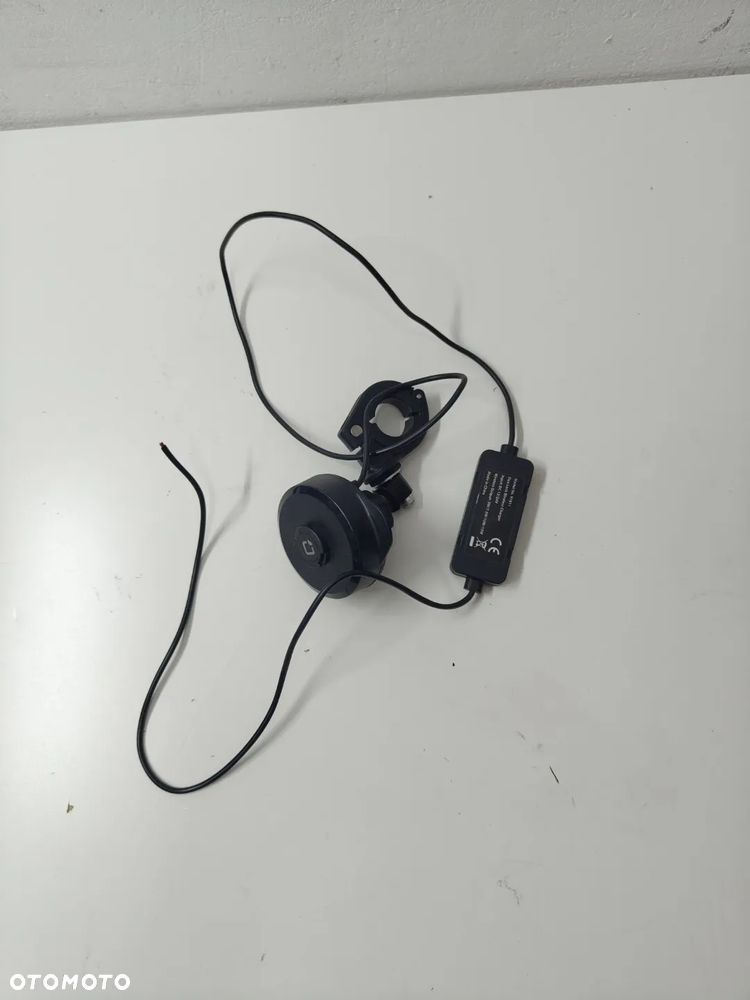 Uchwyt pod telefon ,ładowarka indukcyjna - 1