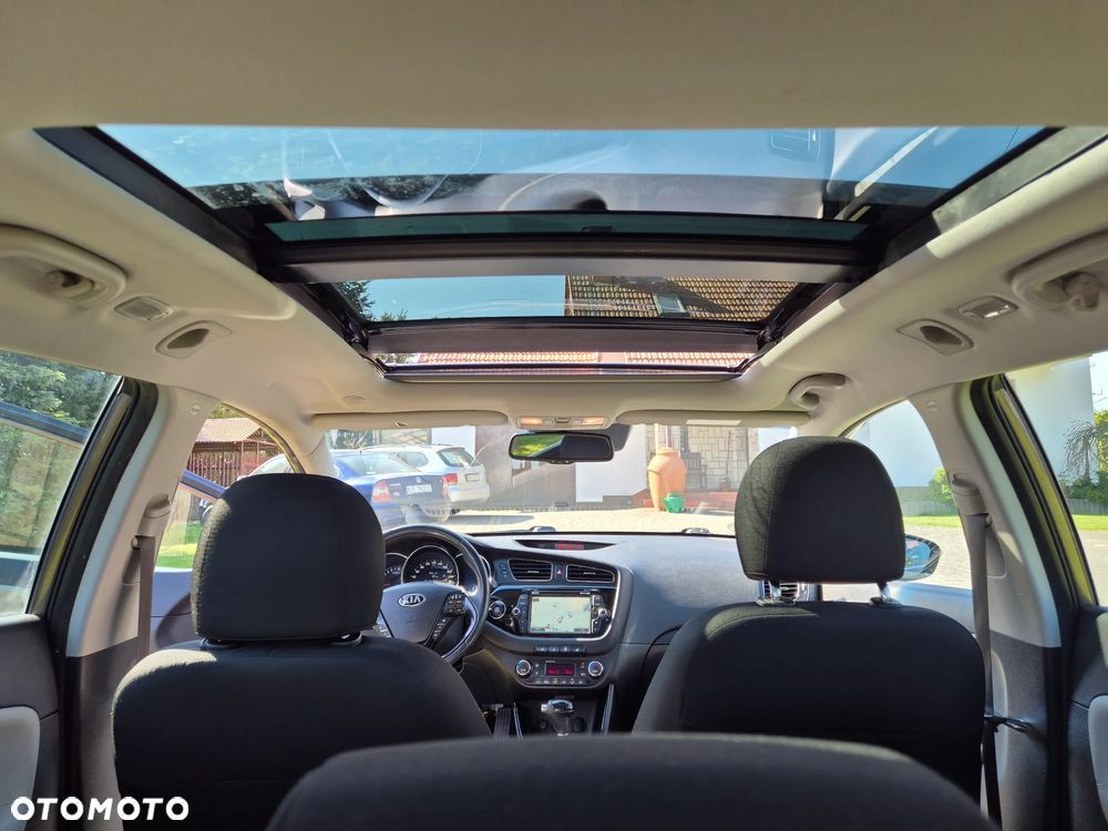 Kia Ceed 1.6 GDI L DCT - 26