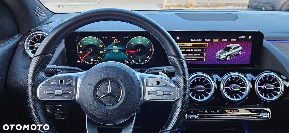 Mercedes-Benz GLA 200 d AMG Line - 39