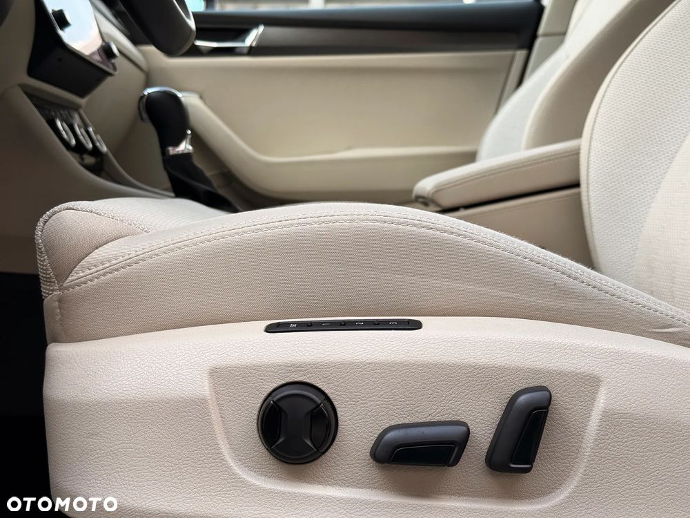 Skoda Superb 2.0 TSI Style DSG - 26