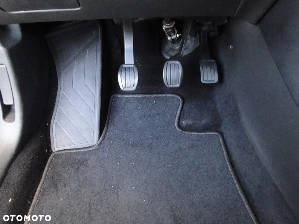 Opel Grandland X 1.2 T GPF Elegance Business Pack S&S - 40