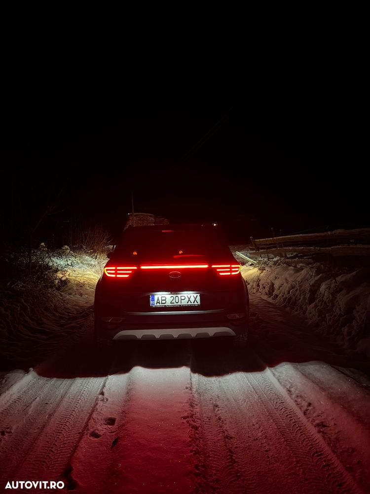 Kia Sportage 2.0 CRDI AWD Eco-Dynamics+ (48V M-H) Aut. PLATINUM - 23