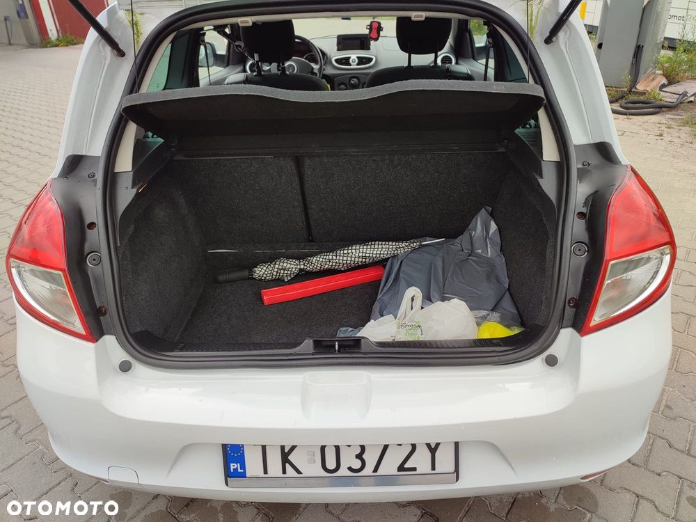 Renault Clio 1.5 dCi 90 FAP Dynamique - 10