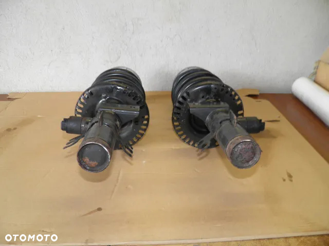 AMORTYZATOR AKTYWNY VW T5 VW T6 - 8
