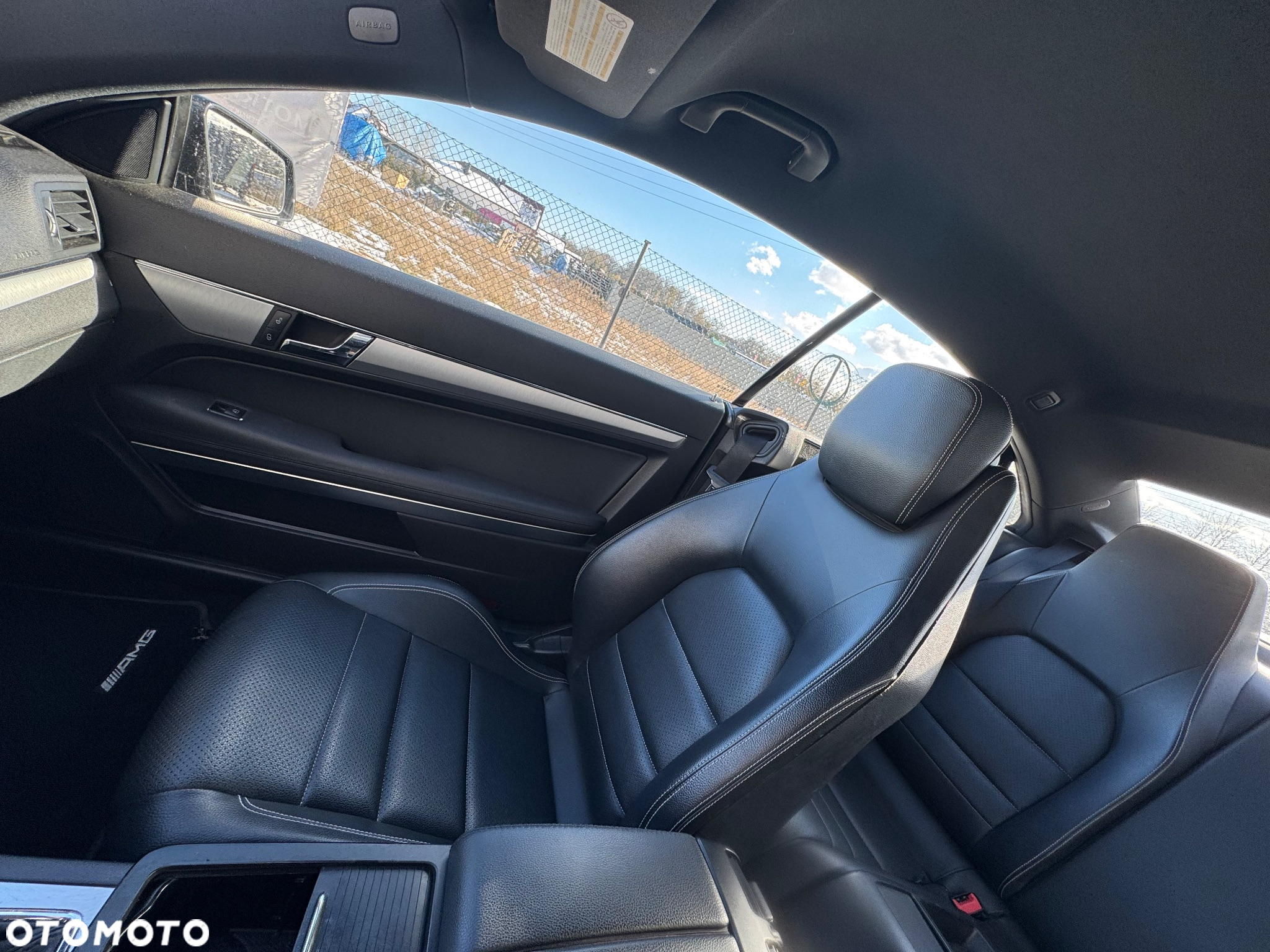 Mercedes-Benz Klasa E 200 CGI BlueEffICIENCY - 23