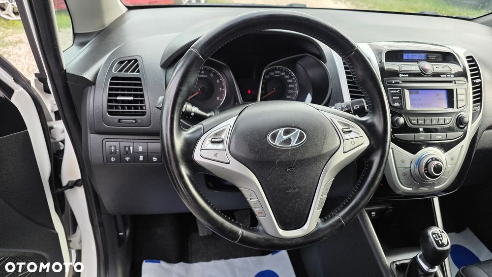 Hyundai ix20 1.4 blue Space - 12