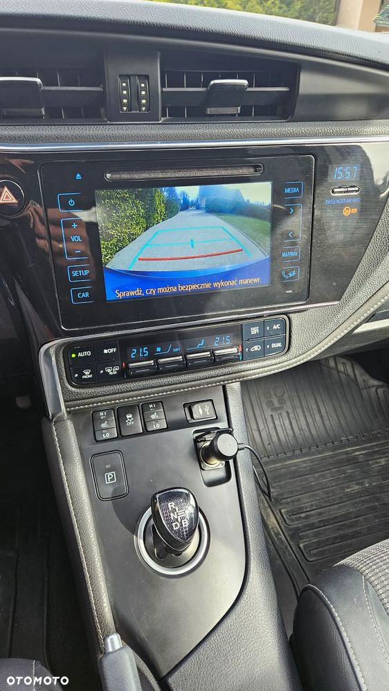 Toyota Auris - 15