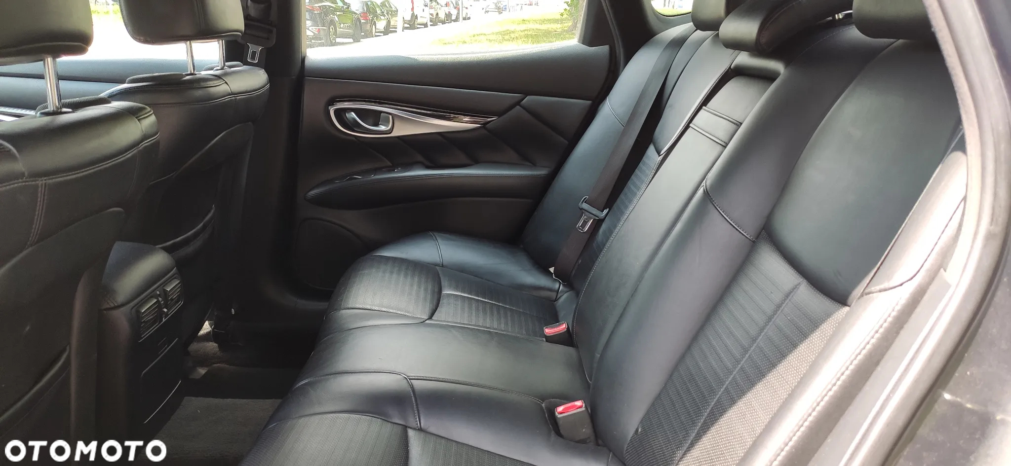 Infiniti M M30d S - 17