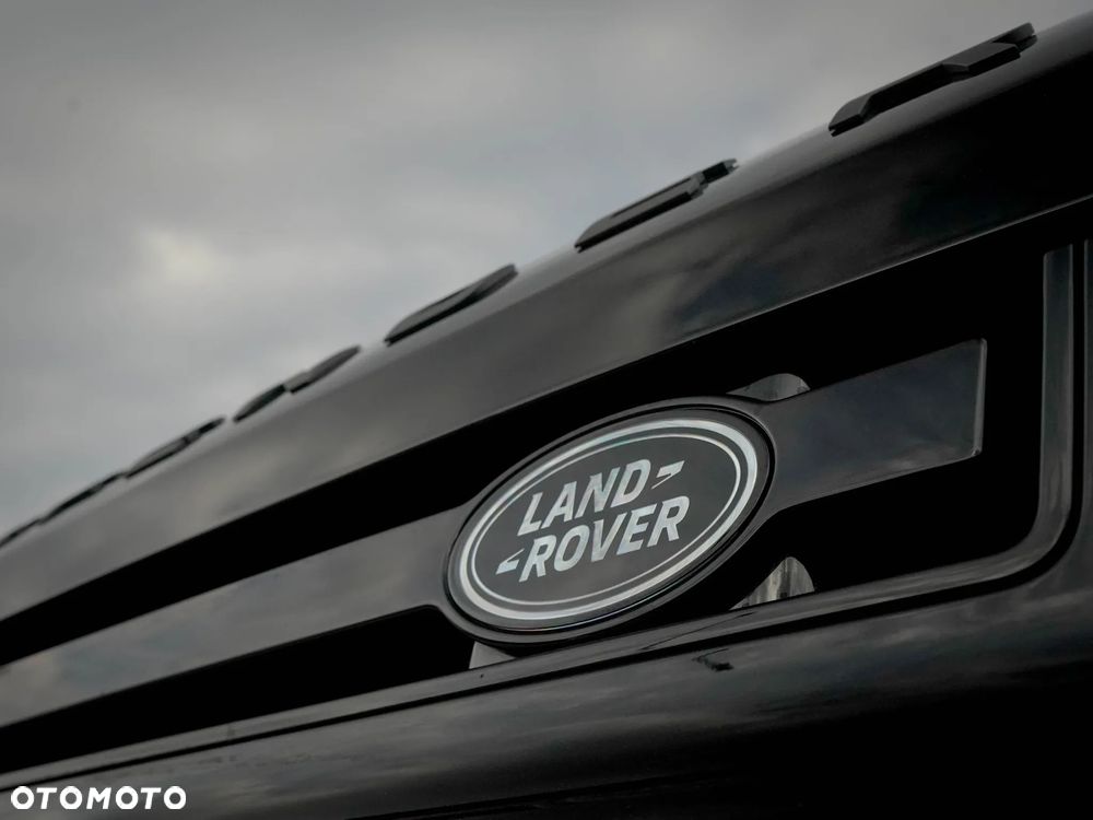 Land Rover Defender 3.0 D250 mHEV X-Dynamic SE - 5