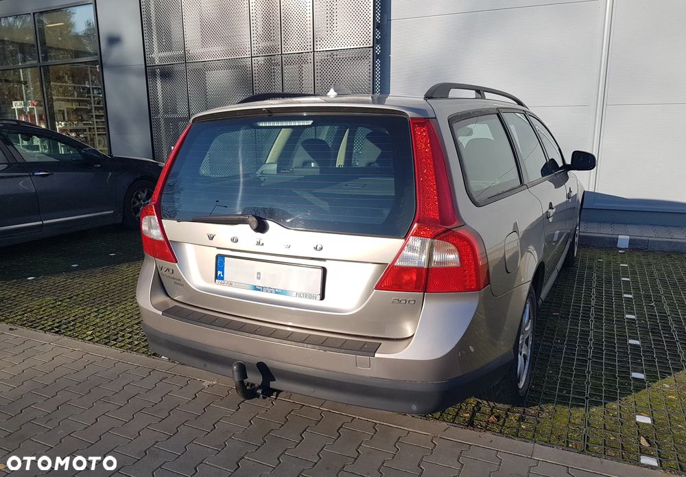 Volvo V70 2.0D Momentum - 6