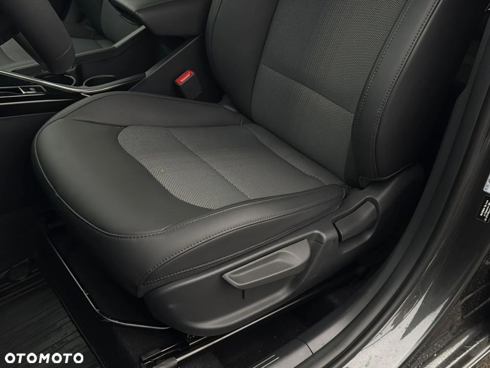 Kia Niro 1.6 GDI Hybrid L - 12