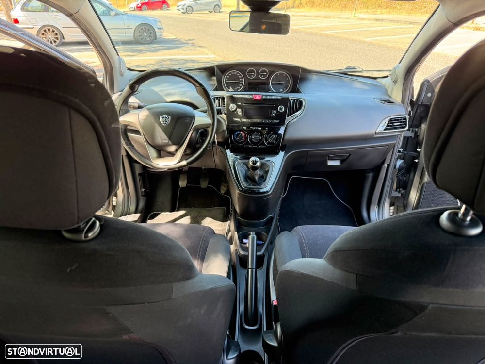 Lancia Ypsilon 1.3 M-jet S&S Platinum - 15