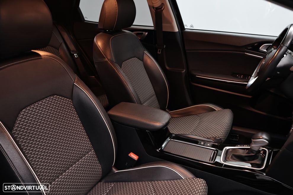 Kia XCeed 1.6 GDi PHEV Drive - 21