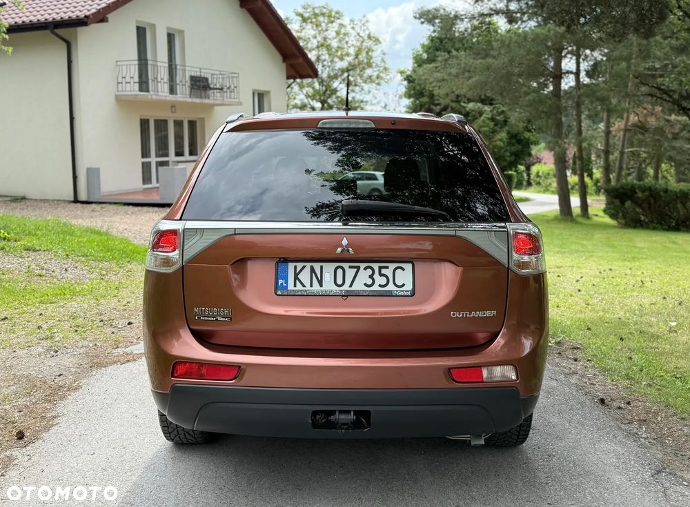 Mitsubishi Outlander 2.0 Intense + - 9