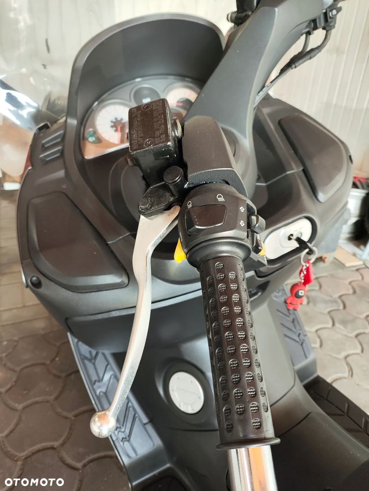 SYM GTS - 7