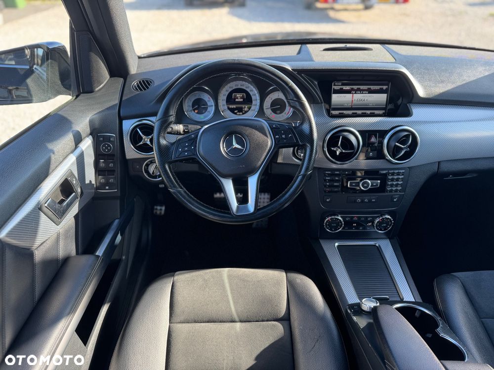 Mercedes-Benz GLK 220 CDI DPF BlueEFFICIENCY 7G-TRONIC SPORT EDITION - 18