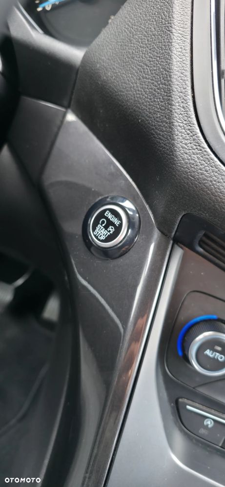 Ford C-MAX 1.5 TDCi Start-Stop-System Titanium - 13